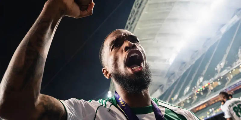 Toney không thể bị bán đứt trong mùa giải hiện tại